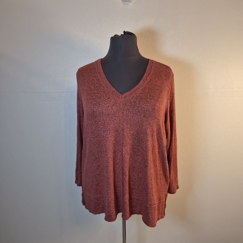 Nordstrom Rack Women's Sweater Size 2X Red/Black Heathered V-neck Side Slits